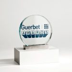 Trophée verre One sur base argent