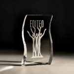 Trophée en verre gravé - "S" gravure de Sylva